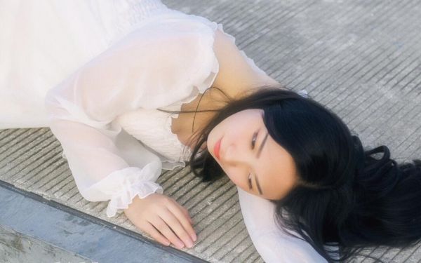 爸妈被校霸一家害死后，我在恐怖游戏里继承神位目录 于幼薇无弹窗阅读