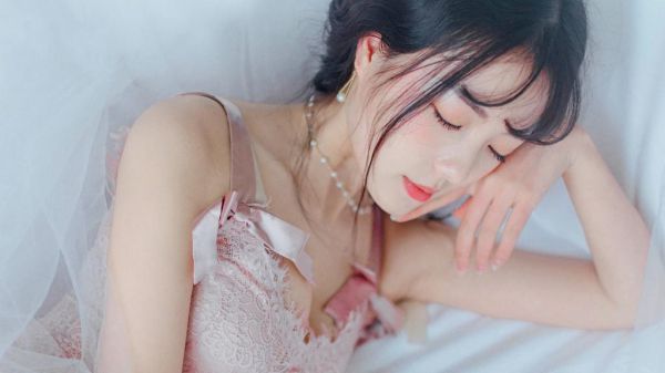 全文浏览开挂辅助成团宠，全星际争当大冤种！异常火爆（白希薇）_开挂辅助成团宠，全星际争当大冤种！异常火爆（白希薇）全文结局
