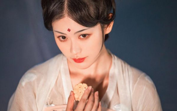 沈铮唐婧璇最新篇章 谁许你白首不渝全本免费阅读
