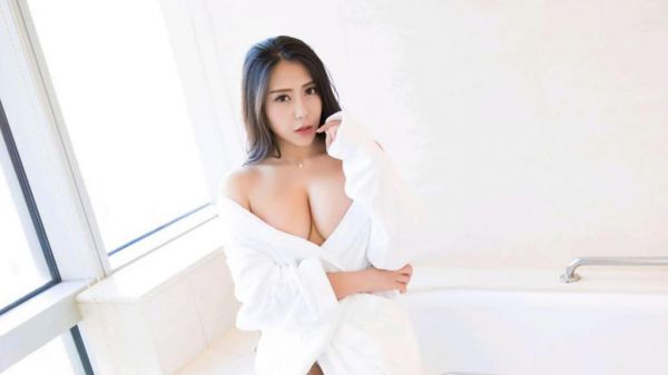再见已无剧中人新鲜出炉最新小说（莫雪凝莫鸣风段西辰）全文阅读