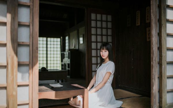 离婚当日，评论区喊我撩反派保命最新小说（时宁秦赫野）全文阅读