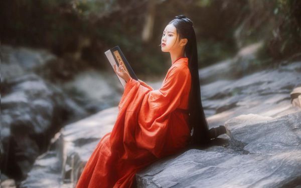 林婠婠商言是什么小说的主人公 林婠婠商言免费阅读