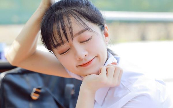 新上《重生逆袭为世界首富》提灯照山河小说免费阅读