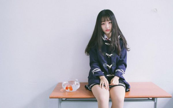 老婆资助的男学生，在高考当天爬上了天桥最新小说（许牧宇柳嫣然）全文阅读