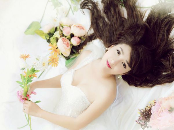 全本她却爱我，昙花一梦：+后续+结局（容怀晏谢初柔楚云凡）最新章节列表_全本她却爱我，昙花一梦：+后续+结局全文阅读