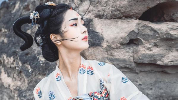 苏滢成予华小说名 后来，无人再唱那首歌成予华苏滢小说家在线阅读