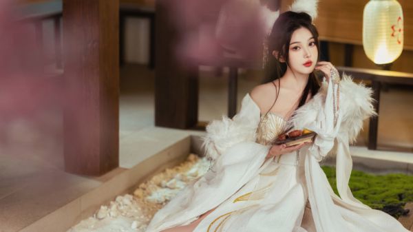 刘楚然成喻本宫要混娱乐圈小说全章节阅读